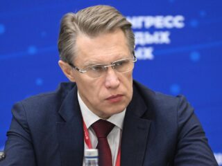 Поздравление Министра здравоохранения РФ Михаила Мурашко с Международным женским днем