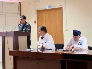 Инструктаж по пожарной безопасности провел представитель МЧС с персоналом ГБУ РД «РКБСМП»
